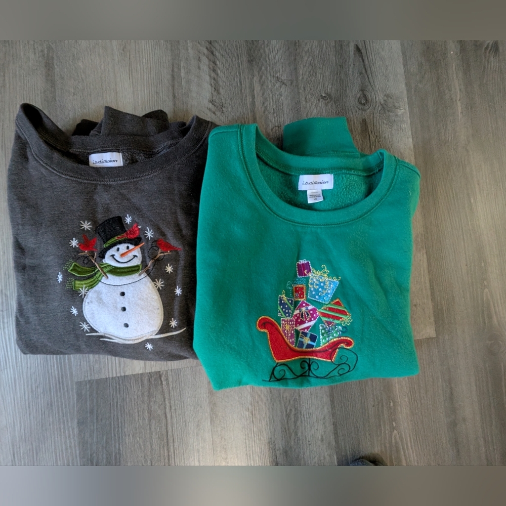 Women's Christmas flees sweater 2 PCs.
